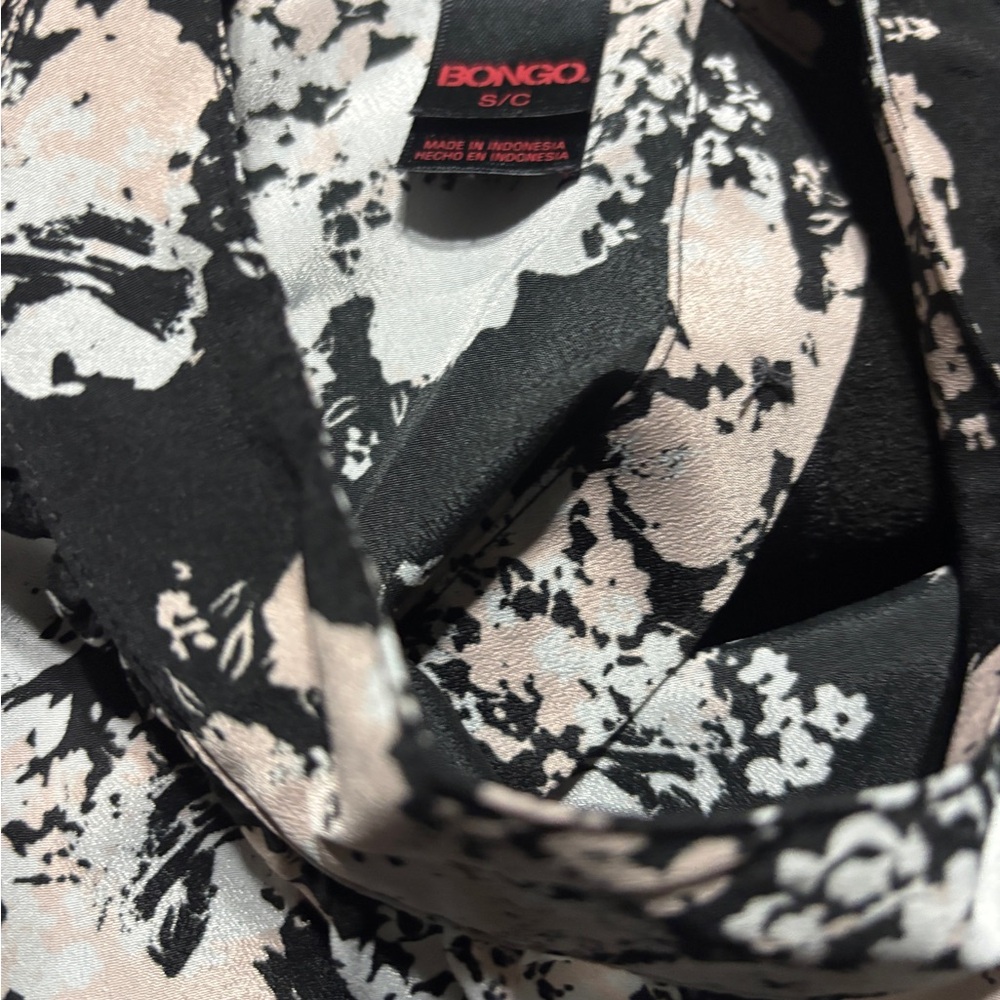 BONGO Black and Cream Patterned Scarf